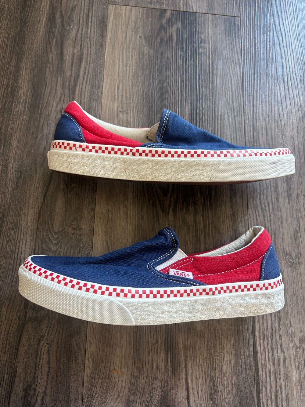 Slip on Vans - Picture 3 of 7